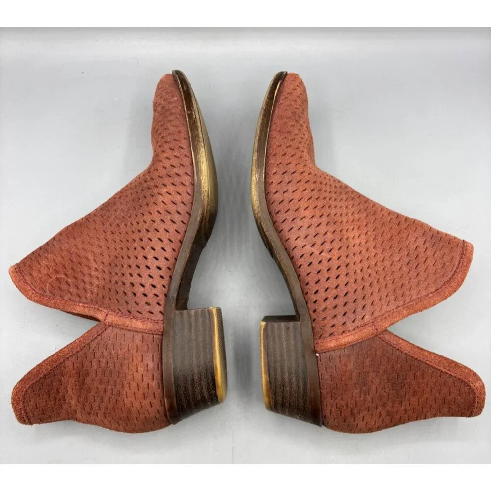 Lucky Brand Womens Booties 8 Baley Cedar Oiled Suede Perforated‎